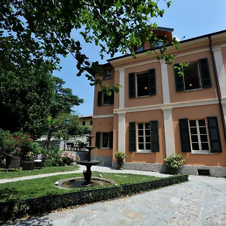 Sleeps 13 Pool ميناجيو